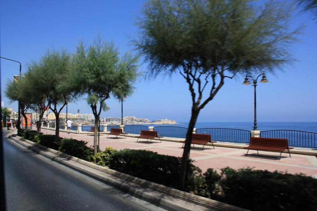 Marvellous 3Br Apartment In Central St Julians Saint Julian's Eksteriør bilde